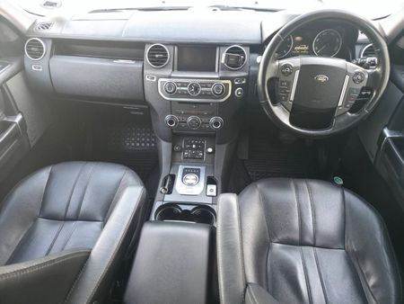 2014-Land-Rover-Discovery-4-30-V6-SC-SE_9