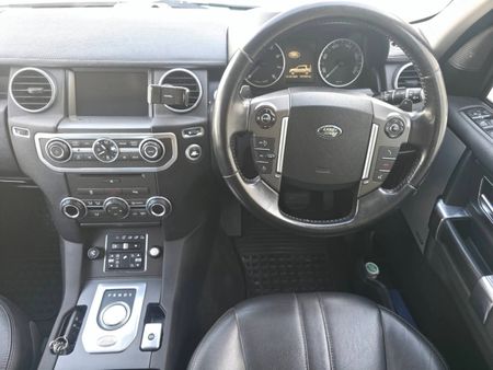 2014-Land-Rover-Discovery-4-30-V6-SC-SE_10