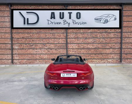 2015-Jaguar-F-Type-S-50-V8-Convertible_10
