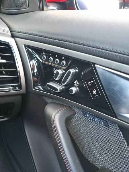 2015-Jaguar-F-Type-S-50-V8-Convertible_25