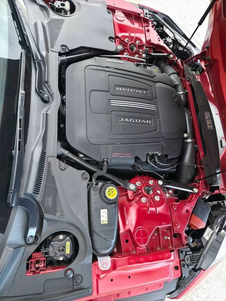 2015-Jaguar-F-Type-S-50-V8-Convertible_28