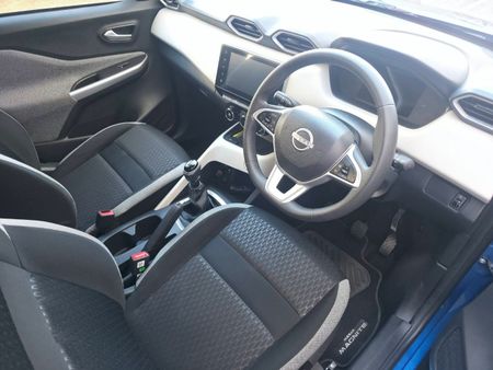 2024-Nissan-Magnite-10-Acenta_4