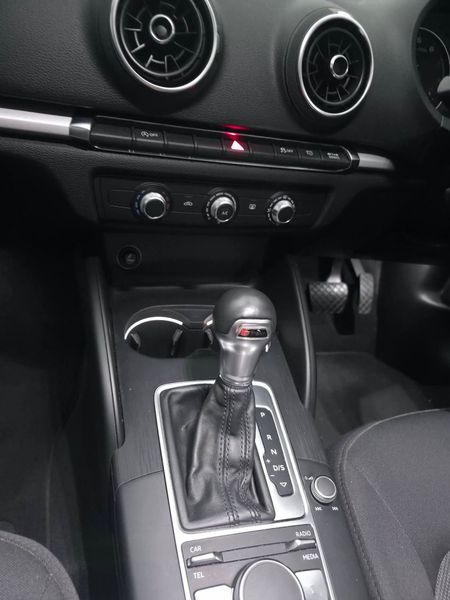 2019-Audi-A3-Sedan-10-TFSI-Auto-30-TFSI_13