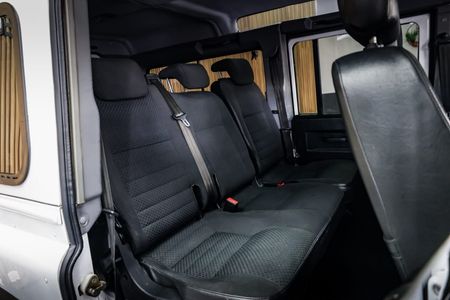 2017-Land-Rover-Defender-110-22D-Station-Wagon_20