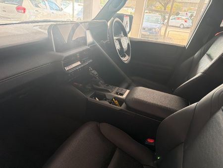 2025-Toyota-Land-Cruiser-Prado-VX-R-28GD-Auto_7