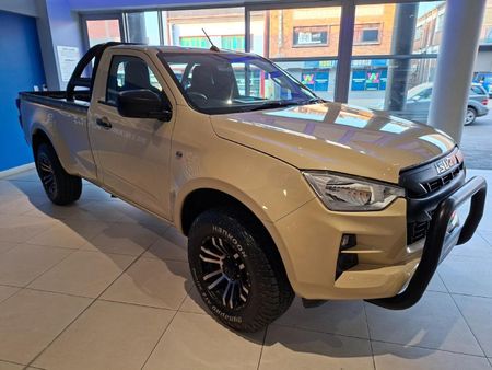 2023-Isuzu-D-Max-19-DDI-HR-L-4x4-Single-Cab_12
