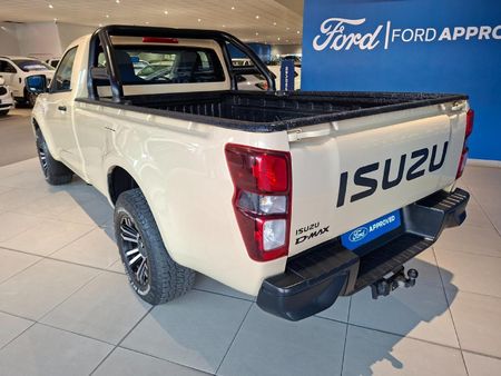 2023-Isuzu-D-Max-19-DDI-HR-L-4x4-Single-Cab_13