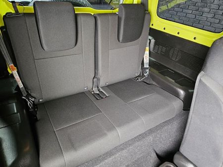 2022-Suzuki-Jimny-15-GLX_18