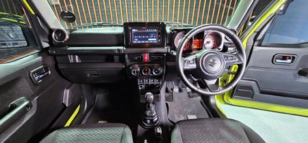 2022-Suzuki-Jimny-15-GLX_19