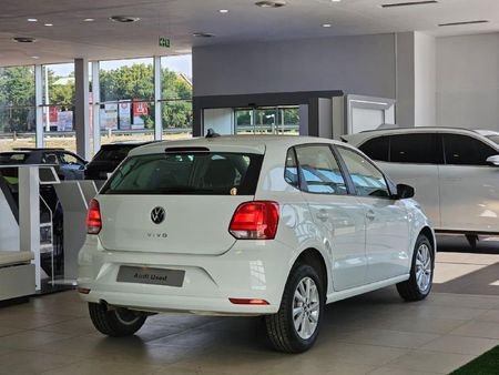 2025-Volkswagen-Polo-Vivo-16-Life_16