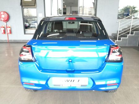2026-Suzuki-Swift-12-GL-Auto_4