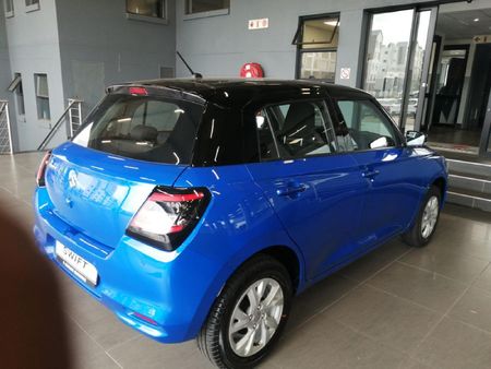 2026-Suzuki-Swift-12-GL-Auto_5