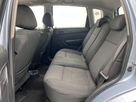2012-Chevrolet-Aveo-16-L-Hatch_11