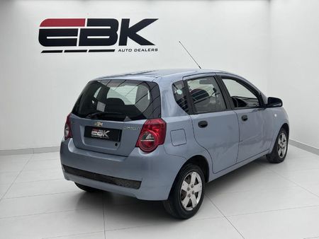 2012-Chevrolet-Aveo-16-L-Hatch_5