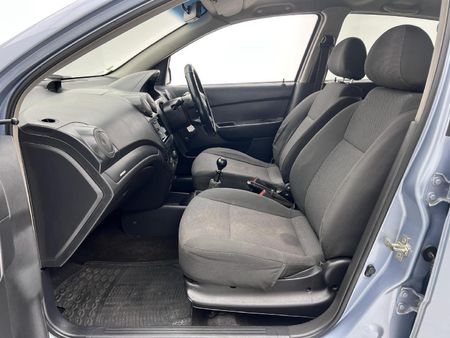 2012-Chevrolet-Aveo-16-L-Hatch_6