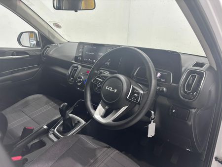 2024-Kia-Sonet-15-LX-Auto_13