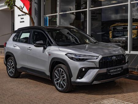 2026-Toyota-Corolla-Cross-18-GR-S_2