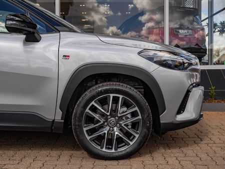 2026-Toyota-Corolla-Cross-18-GR-S_7
