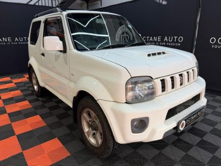 2013-Suzuki-Jimny-13_0