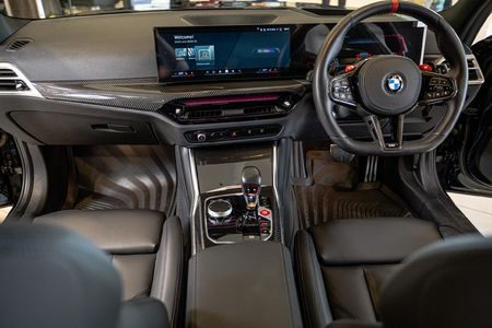 2024-BMW-M3-Competition-Touring-M-xDrive_6