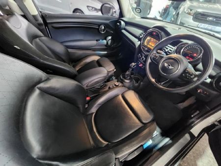 2014-MINI-Hatch-Cooper-Auto_8