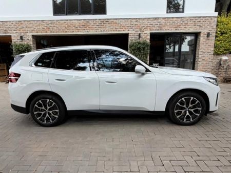 2026-BMW-X3-sDrive-20i-Pure-Design_9