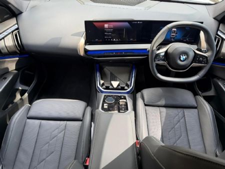 2026-BMW-X3-sDrive-20i-Pure-Design_10