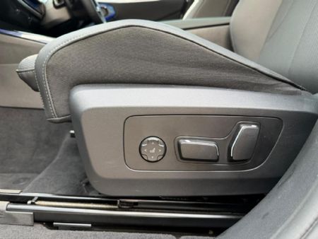 2026-BMW-X3-sDrive-20i-Pure-Design_17