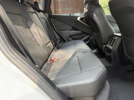 2026-BMW-X3-sDrive-20i-Pure-Design_22