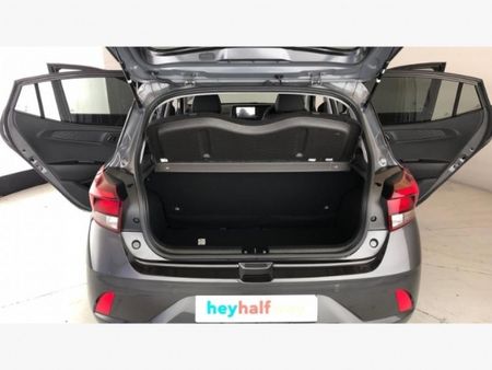 2026-Hyundai-Grand-i10-10-Motion_18
