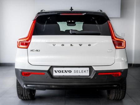 2024-Volvo-XC40-P8-Recharge_6
