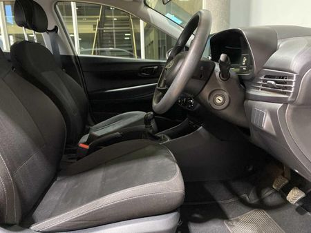 2022-Hyundai-i20-12-Motion_14