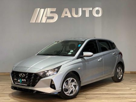 2022-Hyundai-i20-12-Motion_26