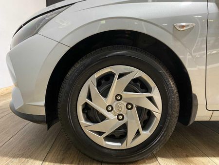 2022-Hyundai-i20-12-Motion_5