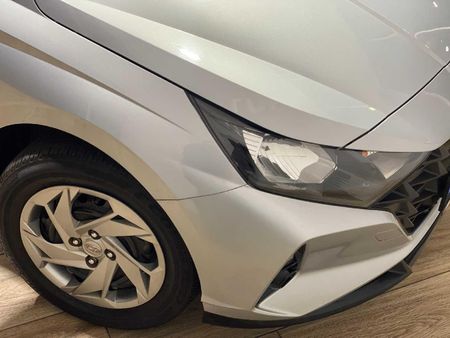 2022-Hyundai-i20-12-Motion_7