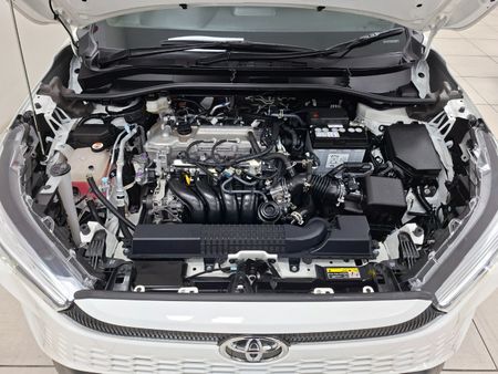 2025-Toyota-Corolla-Cross-18-XI_26