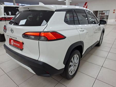 2025-Toyota-Corolla-Cross-18-XI_6