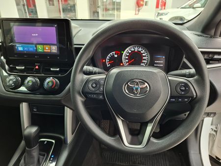 2025-Toyota-Corolla-Cross-18-XI_8