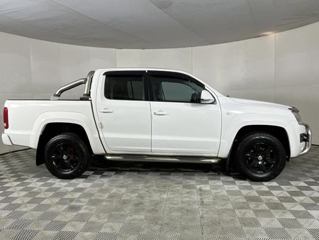 2014-Volkswagen-Amarok-20-BiTDI-Highline-132kW-Double-Cab_15