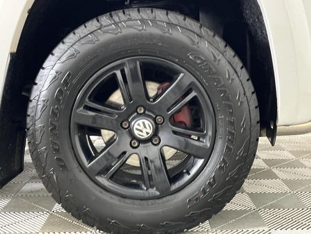2014-Volkswagen-Amarok-20-BiTDI-Highline-132kW-Double-Cab_4