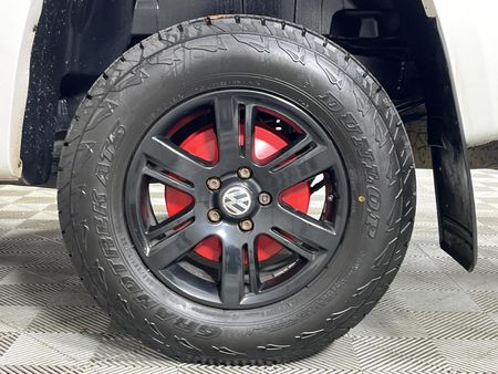 2014-Volkswagen-Amarok-20-BiTDI-Highline-132kW-Double-Cab_5