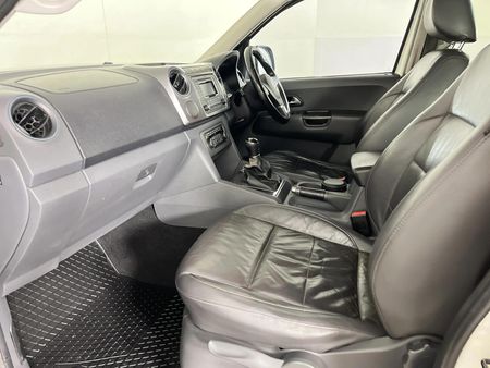 2014-Volkswagen-Amarok-20-BiTDI-Highline-132kW-Double-Cab_7