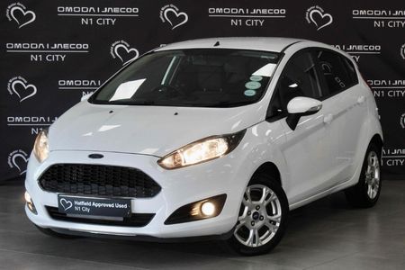 2017-Ford-Fiesta-10-EcoBoost-Trend-5-dr_0