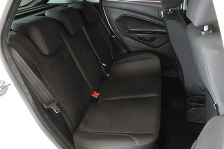 2017-Ford-Fiesta-10-EcoBoost-Trend-5-dr_18