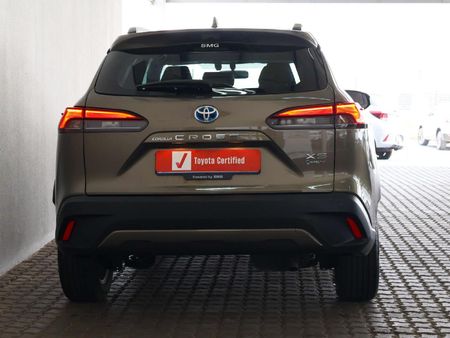 2026-Toyota-Corolla-Cross-18-XS-Hybrid_11