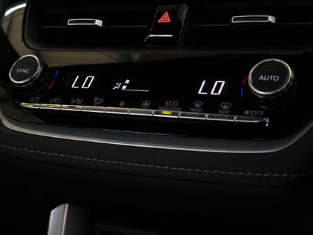 2026-Toyota-Corolla-Cross-18-XS-Hybrid_18