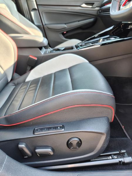 2024-Volkswagen-Golf-8-GTI-20-TSI-Auto_21