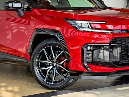 2026-Toyota-RAV4-25-GR-S-Hybrid-CVT-Auto-E-Four_28