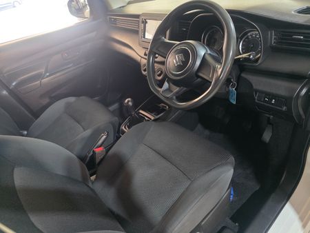 2023-Suzuki-Ertiga-15-GA_5