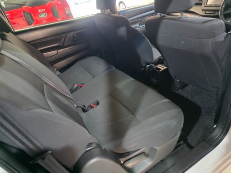 2023-Suzuki-Ertiga-15-GA_6